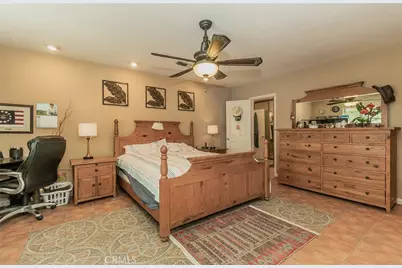930 S Park Circle Drive, Fresno, CA 93727 - Photo 14