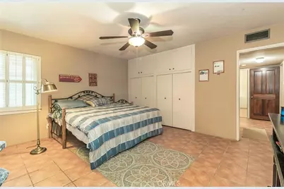 930 S Park Circle Drive, Fresno, CA 93727 - Photo 18