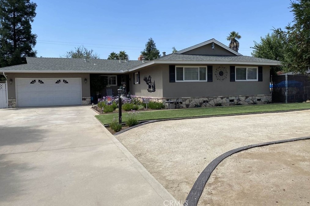 413 S Armstrong Ave, Fresno, CA 93727