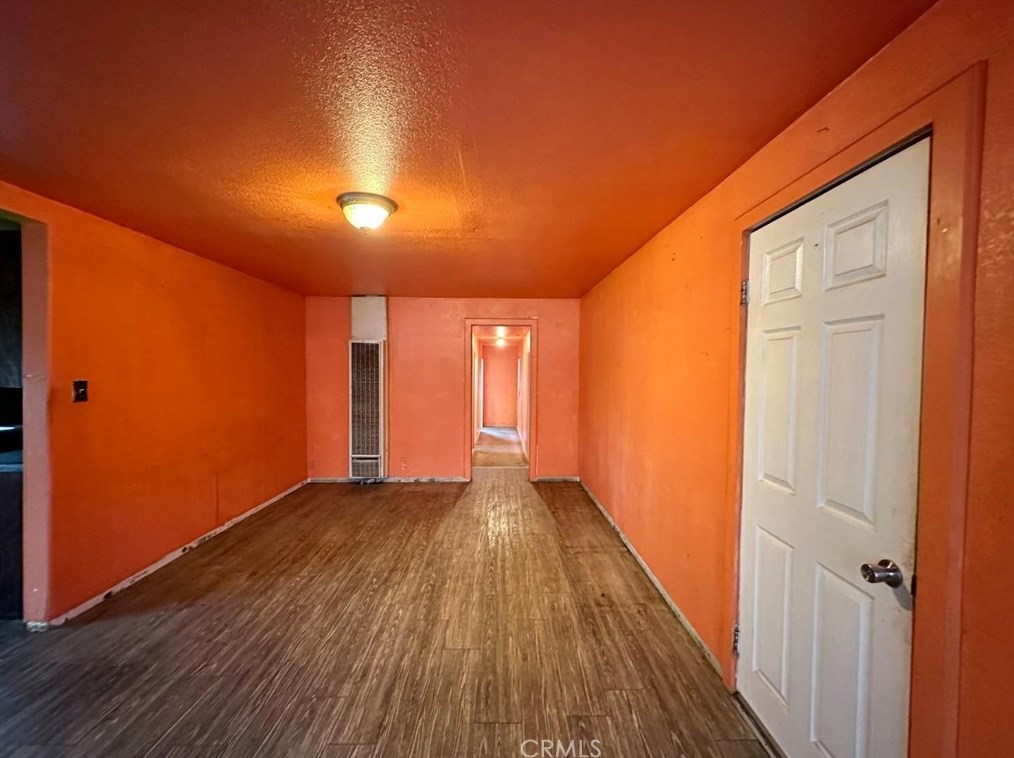 309 10th St, Orange Cove, CA 93646