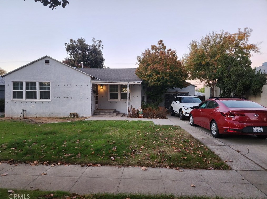 1923 Terrace Ave, Fresno CA  93703-1741 exterior