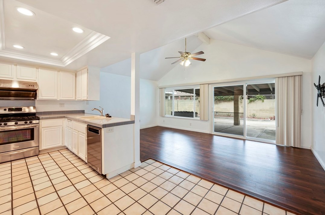 18839 Stefani Ave, Artesia CA  90703-8440 exterior