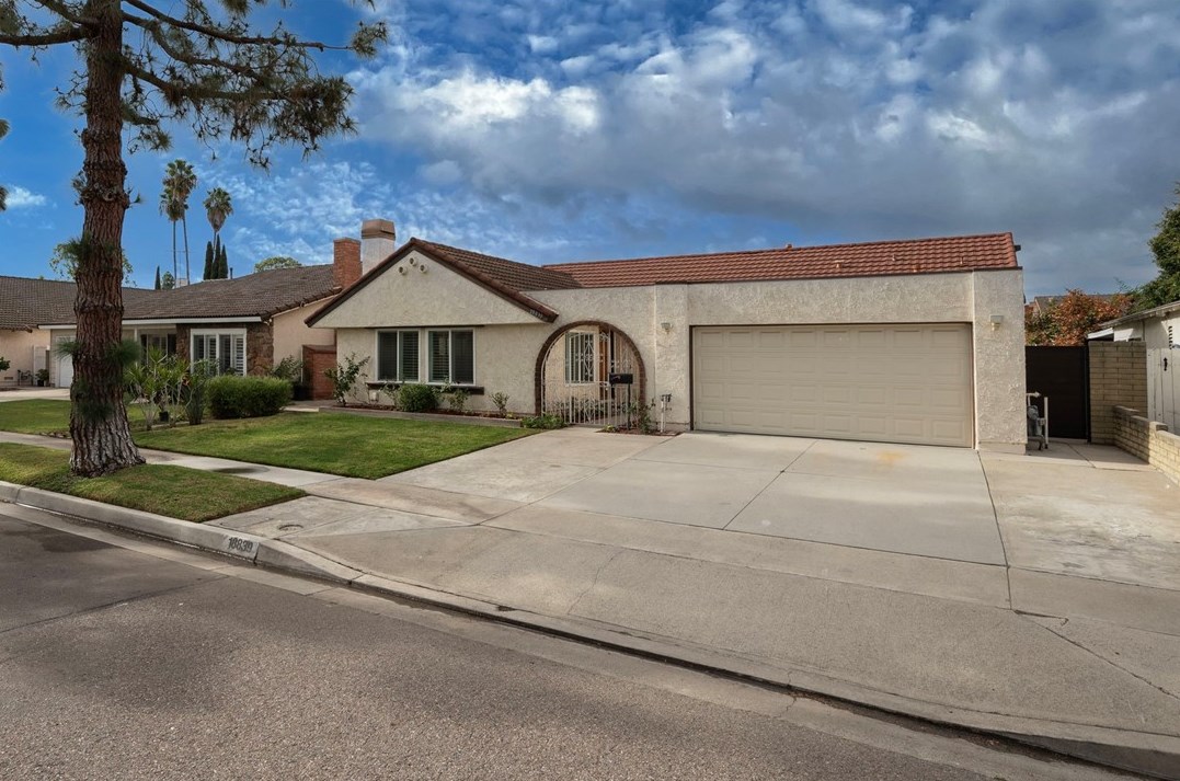 18839 Stefani Ave, Artesia, CA 90703-8440