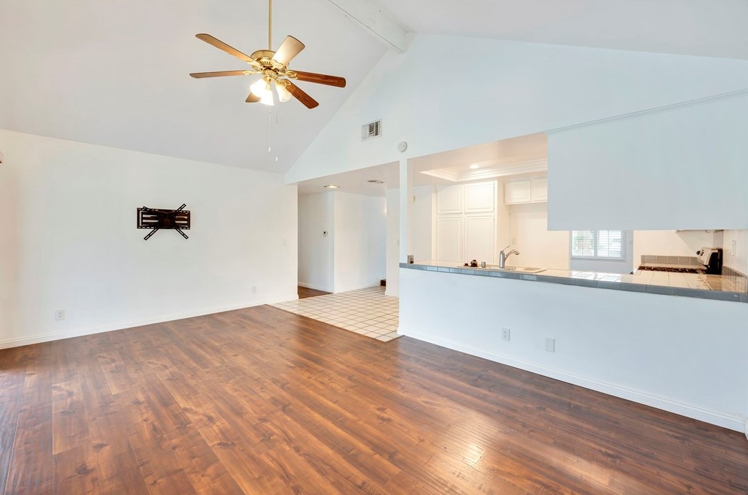 18839 Stefani Ave, Artesia CA  90703-8440 exterior