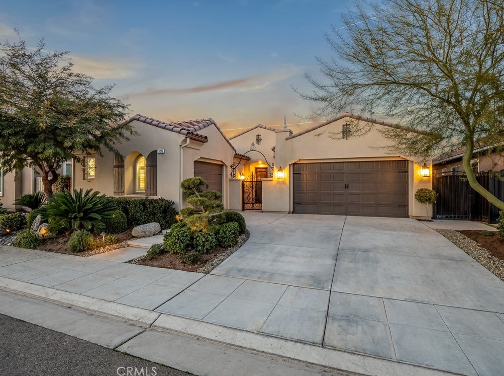 3273 Richmond Ave, Clovis, CA 93619
