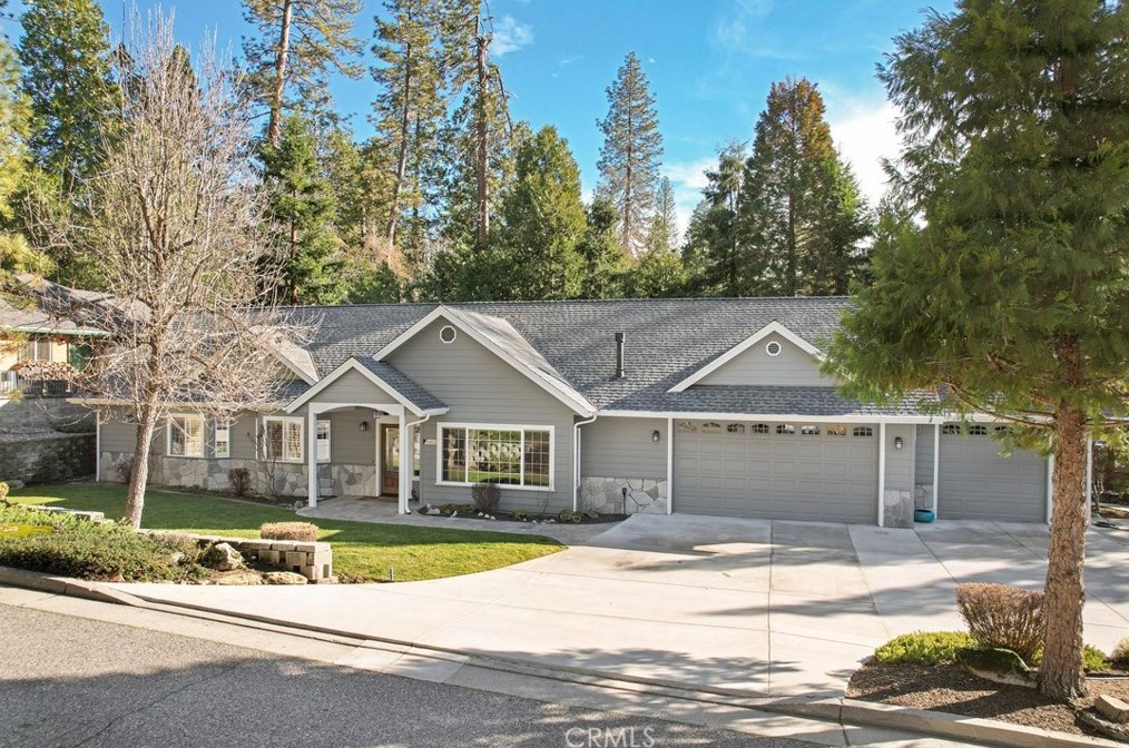 53822 Dogwood Creek Dr, Bass Lake, CA 93604