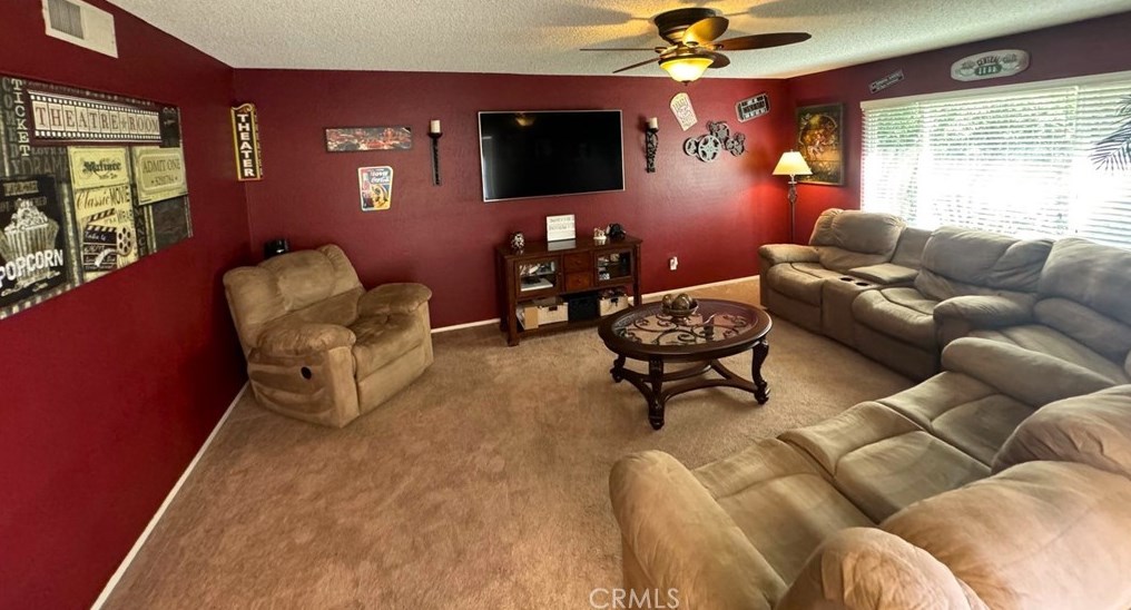 5561 N Prospect Ave, Fresno, CA 93711