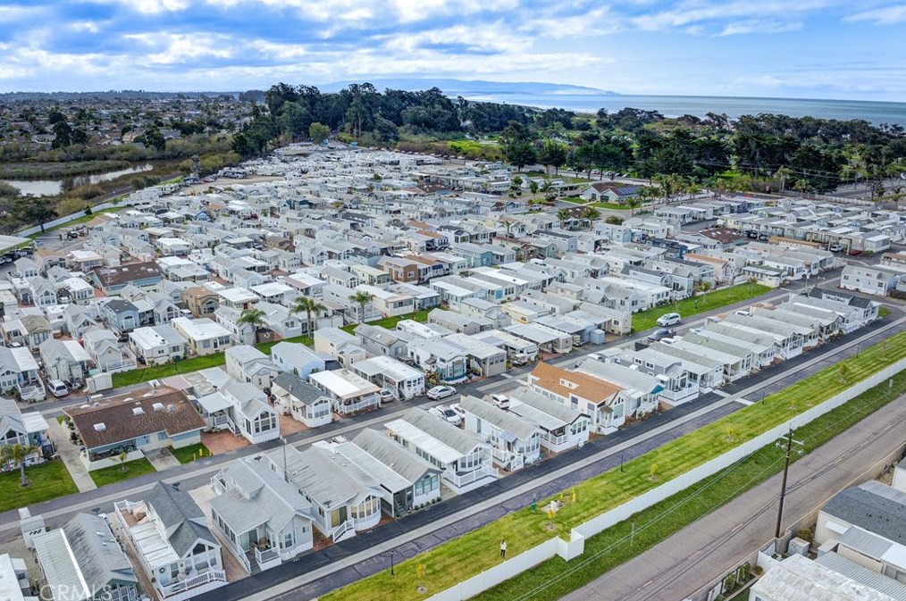 200 Dolliver St, Pismo Beach CA  93449-4946 exterior
