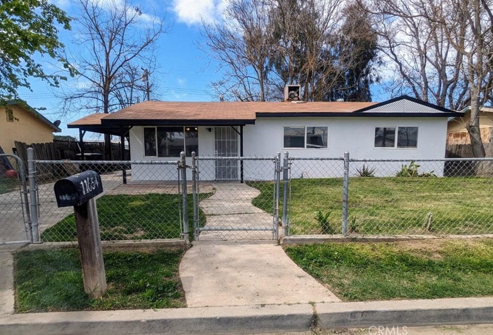 11654 Shaw Pl, Hanford, CA 93230-6635