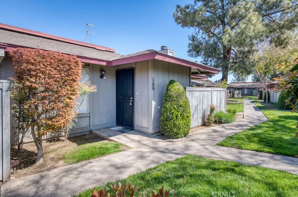 4504 N Valentine Ave #169, Fresno, CA 93722