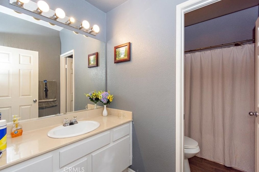 969 Banbury Dr, Hemet CA  92544-1836 exterior