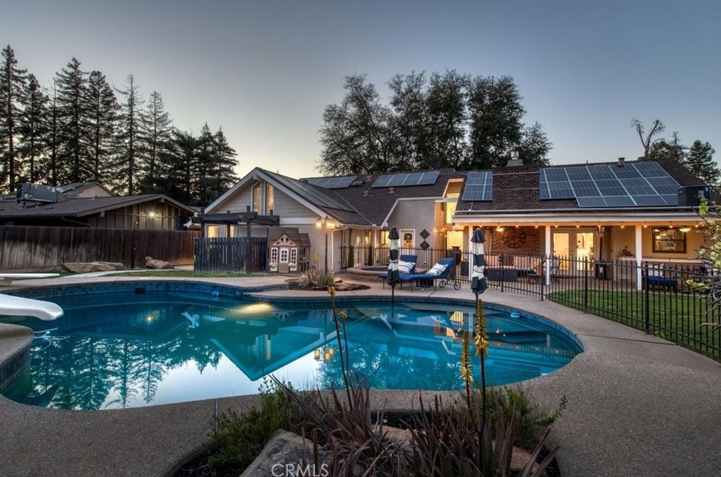 8874 Fuller Ave, Fresno CA  93720-1656 exterior