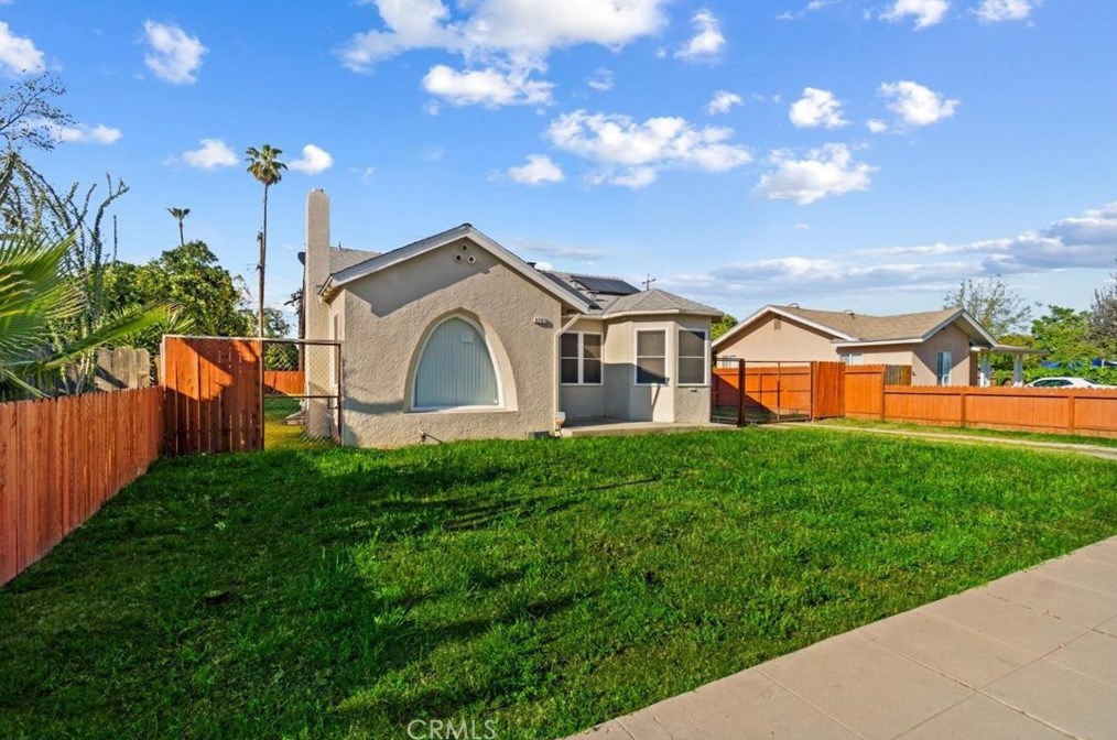 4763 Washington Ave, Fresno, CA 93702-2635