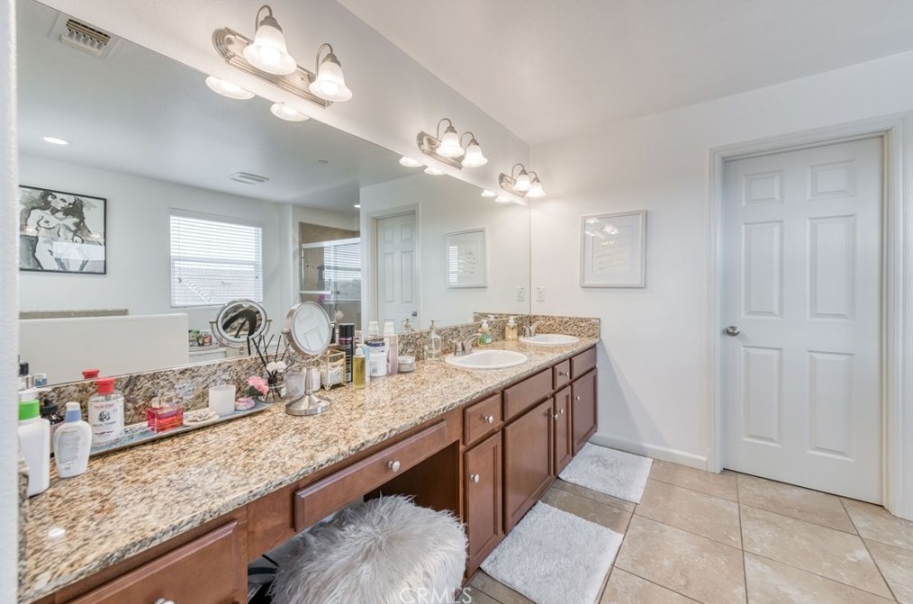 3856 Bellaire Ave, Clovis CA  93619 exterior