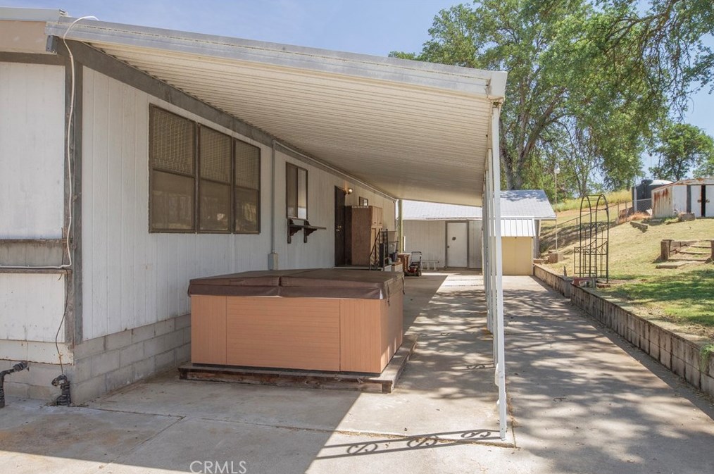 31007 Ruth Hill Rd, Orange Cove CA  93675-9332 exterior