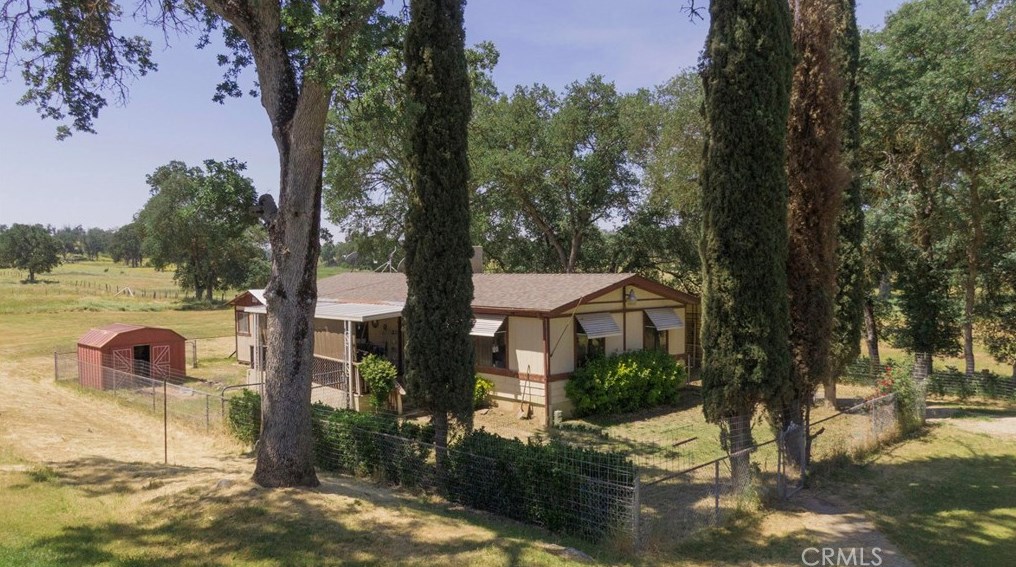 31007 Ruth Hill Rd, Orange Cove CA  93675-9332 exterior