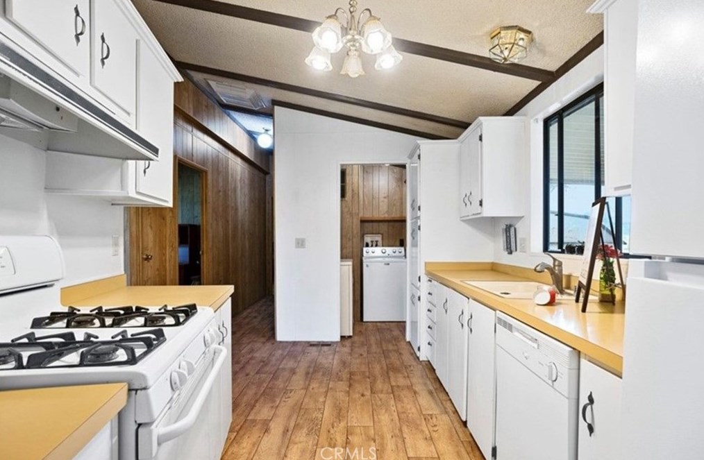 31007 Ruth Hill Rd, Orange Cove CA  93675-9332 exterior