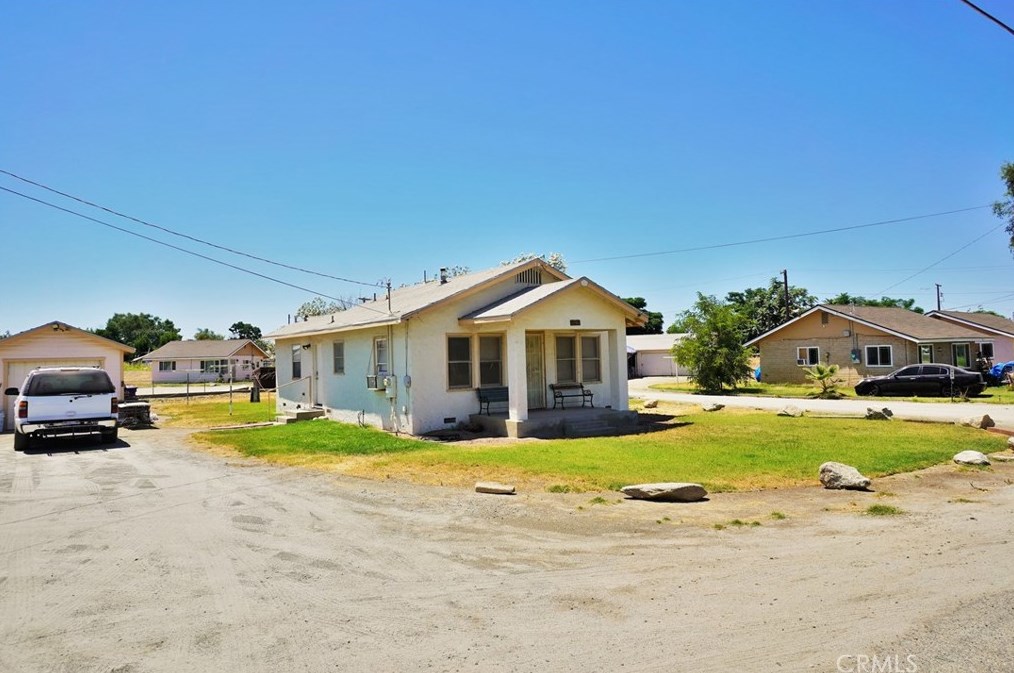 21173 S Valentine Ave, Riverdale, CA 93656