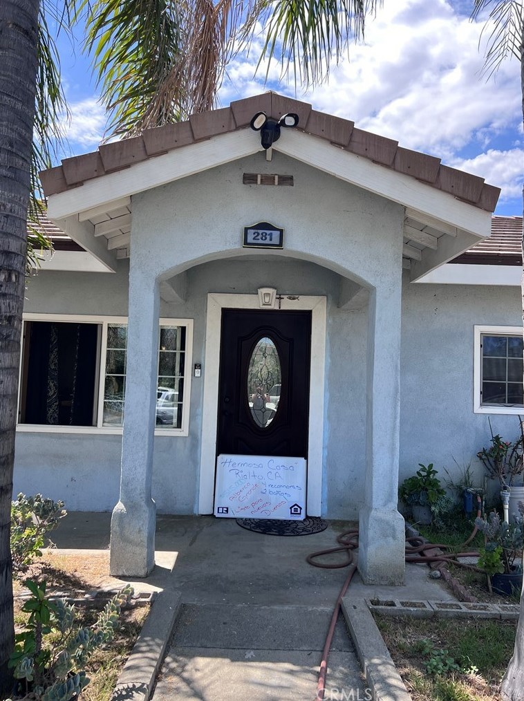281 W Wilson St, Rialto, CA 92376