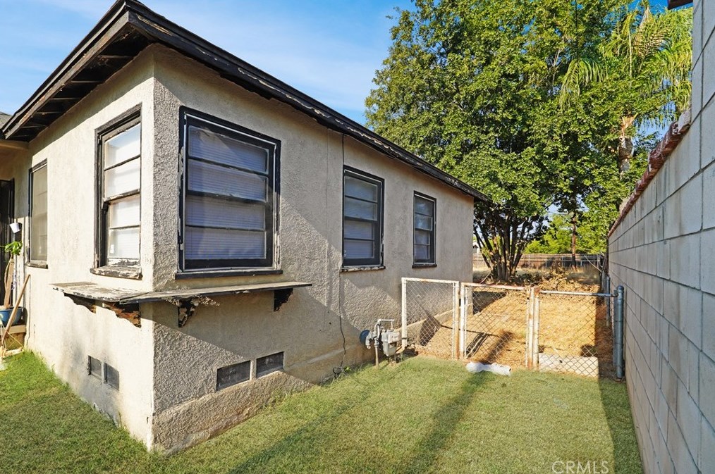 1101 El Toro Dr, Bakersfield, CA 93304