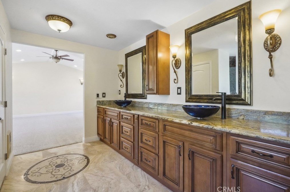 473 Country Hill Rd, Anaheim CA  92808-1353 exterior