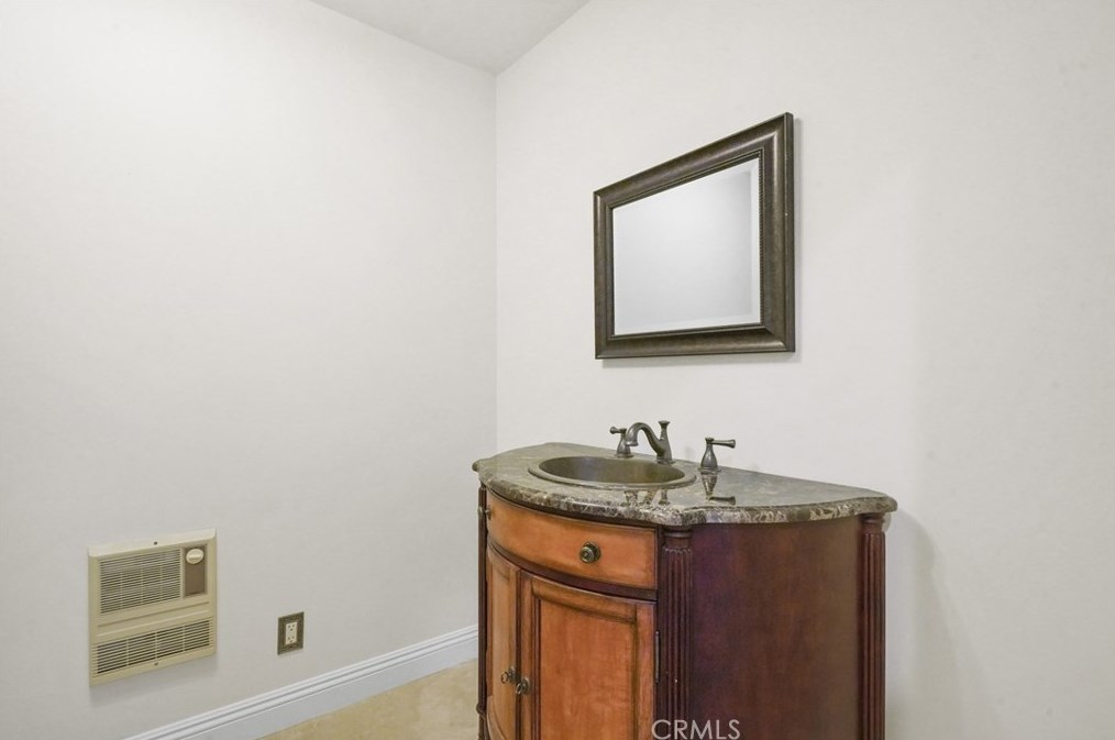 473 Country Hill Rd, Anaheim CA  92808-1353 exterior