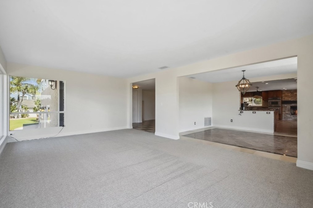 473 Country Hill Rd, Anaheim CA  92808-1353 exterior