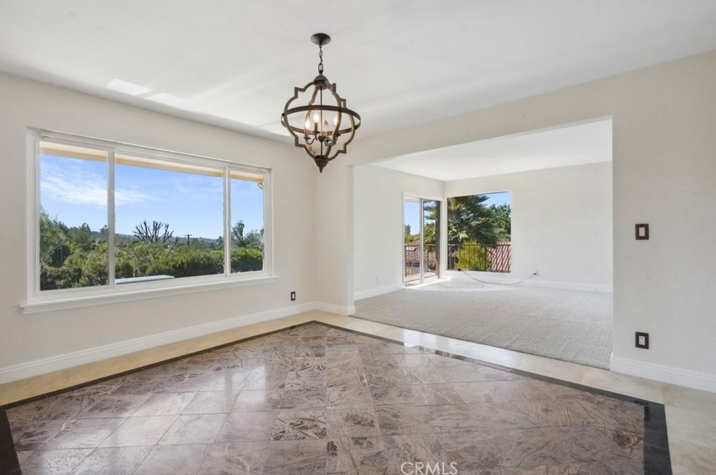 473 Country Hill Rd, Anaheim CA  92808-1353 exterior