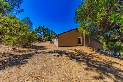 41243 Pamela Place, Oakhurst, CA 93644 - Photo 12