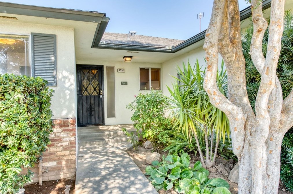 1332 Sample Ave, Fresno, CA 93710-5625