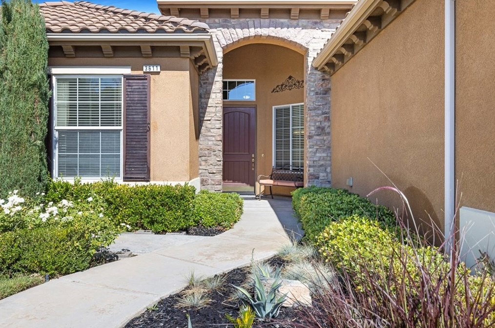 3611 Serena Ave, Clovis, CA 93619