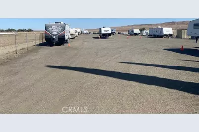 1075 W Elm Avenue, Coalinga, CA 93210 - Photo 2