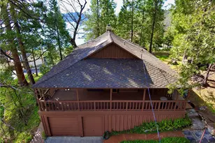 39121 Lake Dr, Bass Lake, CA 93604 - Photo 26