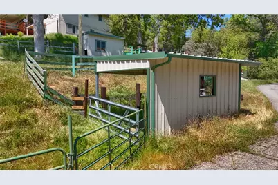 42275 Buckeye Road, Oakhurst, CA 93644 - Photo 38