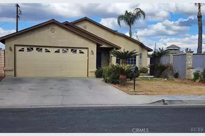 725 18th Place, Delano, CA 93215 - Photo 1