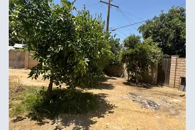 725 18th Place, Delano, CA 93215 - Photo 28