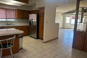 725 18th Pl, Delano, CA 93215 - Photo 14