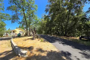 39567 E Idylwild, Bass Lake, CA 93604 - Photo 40