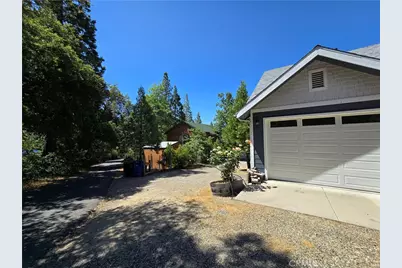 39567 E Idylwild, Bass Lake, CA 93604 - Photo 42