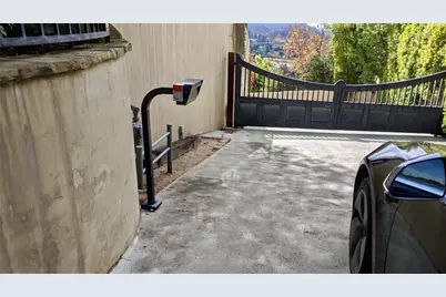 4430 Rosebank Drive, La Canada Flintridge, CA 91011 - Photo 52