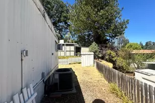 39678 Rd 425B, Oakhurst, CA 93644 - Photo 22