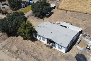 37180 Mistletoe Rd, Squaw Valley, CA 93675 - Photo 16