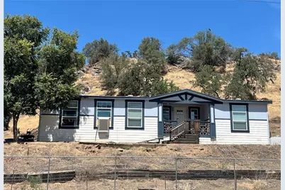 37180 Mistletoe Road, Squaw Valley, CA 93675 - Photo 1