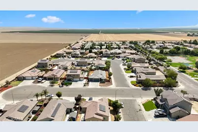 2082 Posa Chanet Boulevard, Coalinga, CA 93210 - Photo 30