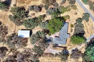 42912 Country Club Dr, Oakhurst, CA 93644 - Photo 36