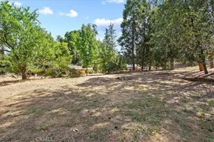 39775 Pine Ridge Rd, Oakhurst, CA 93644 - Photo 28