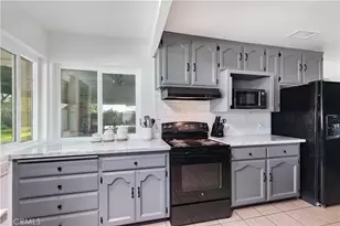 16993 Jennifer Ct, Madera, CA 93636 - Photo 8