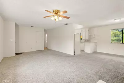 38040 Wortham, Oakhurst, CA 93644 - Photo 12