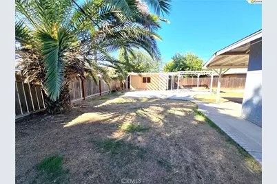 1923 W Pontiac, Fresno, CA 93705 - Photo 24
