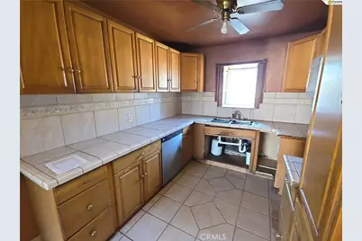 1923 W Pontiac, Fresno, CA 93705 - Photo 8